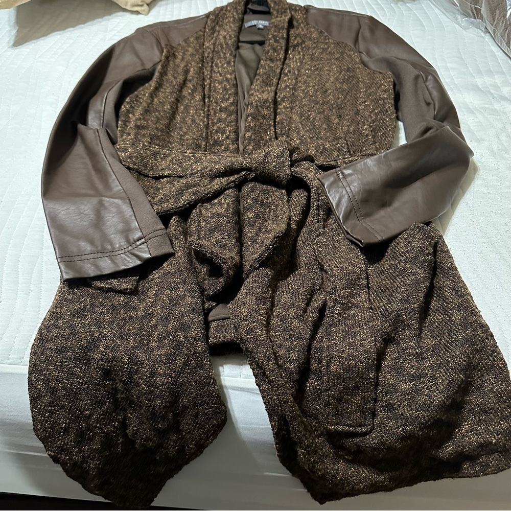 Lisa Rinna Brown Tweed Faux Leather Sleeve Wrap Jacket Size Medium - Picture 3 of 6